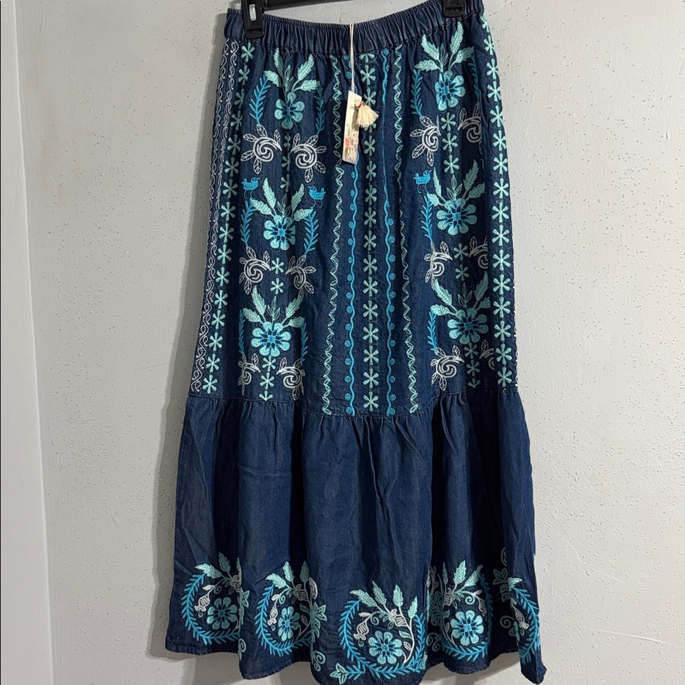 NWT Johnny Was Embroidered Blue Floral Maxi Skirt. Embellished w embroidered - Picture 5 of 11